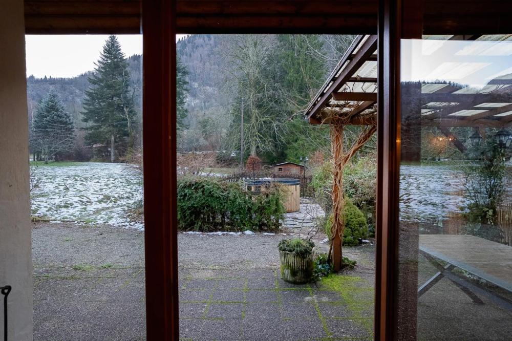 La Maison Des Jolicoeurs Saint-Christophe-sur-Guiers Exteriér fotografie